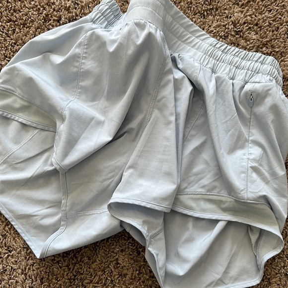 Lululemon Hotty Hot Hr High Rise Shorts Powder Blue Size 8 Tall - Picture 13 of 16